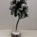 ALBERO ABETE GRANDE INNEVATO SU BASE LEGNO 